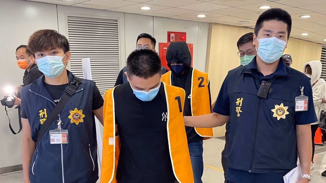 Kasus Kejahatan Terorganisir Internasional: Jejak Jaringan Global, Modus Operandi Modern, Perdagangan Gelap, Pencucian Uang, Peran Interpol, Upaya Negara Mengatasi Mafia Transnasional, dan Strategi Pencegahan di Era Digital